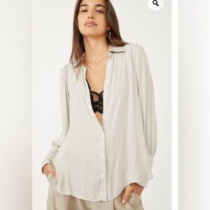 Free People Small Serena Silky Shirt Crinkle Appearance Button Classic Elegant